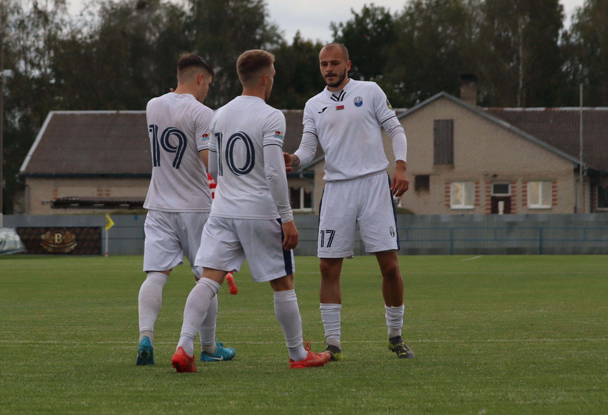 Кирилл Полховский — Максим Гречиха